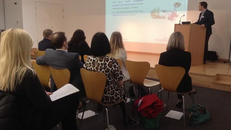 Chris Norton delivering LinkedIn advertising training to a marketing team